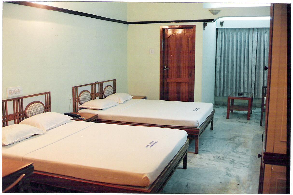 Amogha International Hotel Chitradurga Exteriör bild