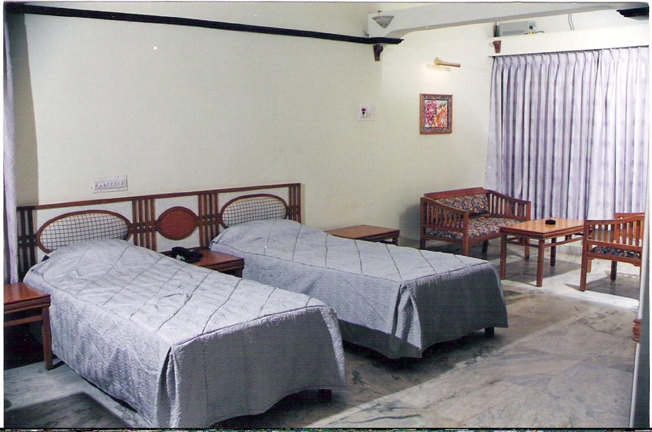 Amogha International Hotel Chitradurga Exteriör bild