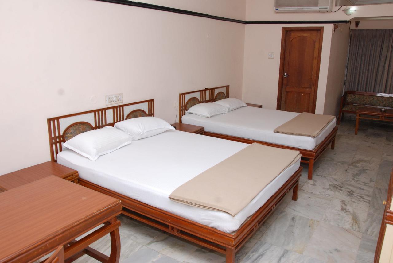 Amogha International Hotel Chitradurga Exteriör bild